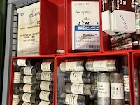 Partij zekeringen en elektrisch installatiemateriaal - afbeelding 4 van  135
