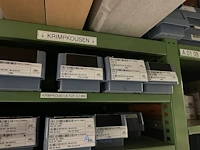 Partij zekeringen en elektrisch installatiemateriaal - afbeelding 41 van  135