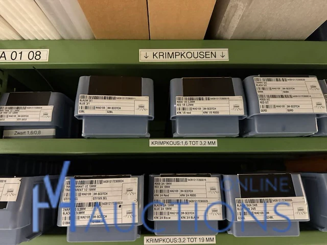 Partij zekeringen en elektrisch installatiemateriaal - afbeelding 46 van  135