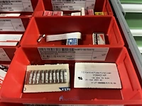 Partij zekeringen en elektrisch installatiemateriaal - afbeelding 54 van  135