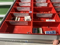 Partij zekeringen en elektrisch installatiemateriaal - afbeelding 72 van  135
