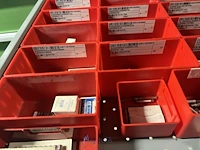 Partij zekeringen en elektrisch installatiemateriaal - afbeelding 82 van  135