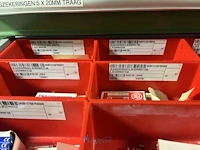 Partij zekeringen en elektrisch installatiemateriaal - afbeelding 86 van  135