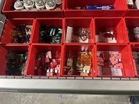 Partij zekeringen en elektrisch installatiemateriaal - afbeelding 120 van  135