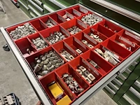 Partij zekeringen en elektrisch installatiemateriaal - afbeelding 126 van  135