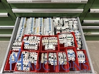 Partij zekeringen siemens legrand - afbeelding 17 van  20
