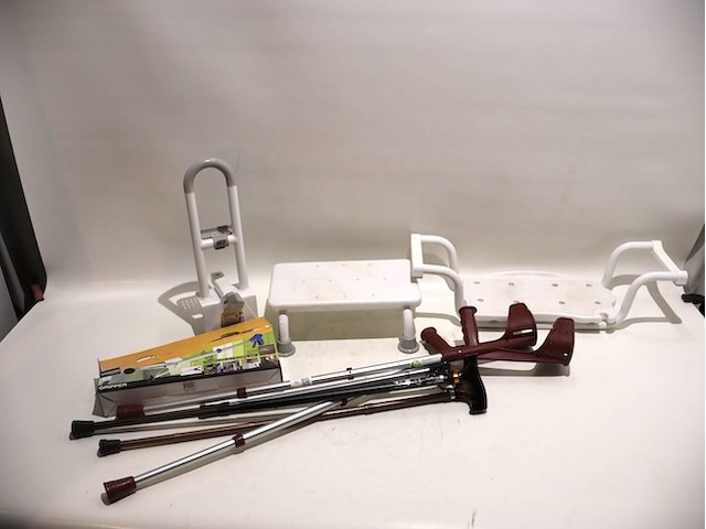 Partij zelfhulpmiddelen - afbeelding 1 van  6