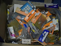 Partij zelftappers + houtschroeven - afbeelding 1 van  3