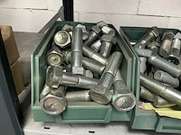 Partij zware bouten - afbeelding 2 van  7