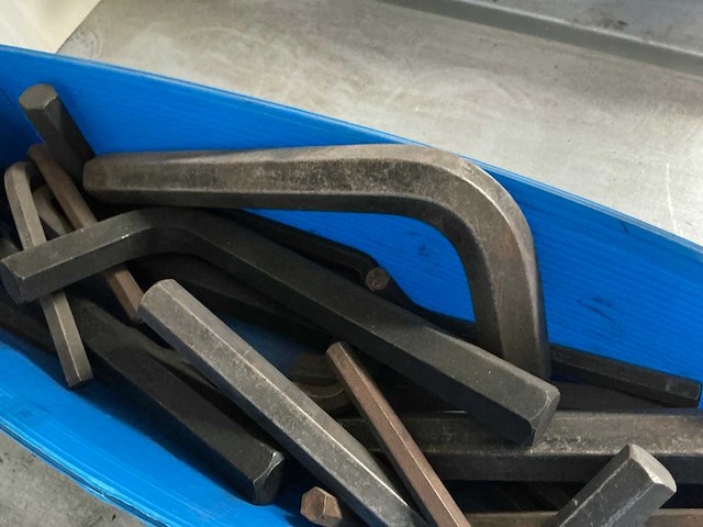 Partij zware inbus sleutels - afbeelding 2 van  3