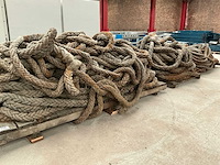 Partij zware scheepstouwen - afbeelding 1 van  5