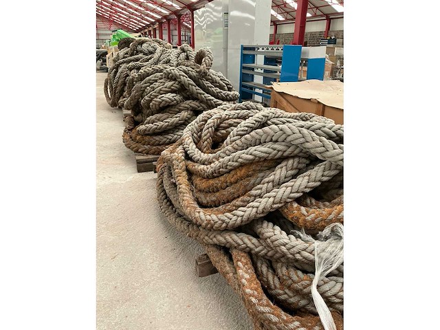 Partij zware scheepstouwen - afbeelding 5 van  5