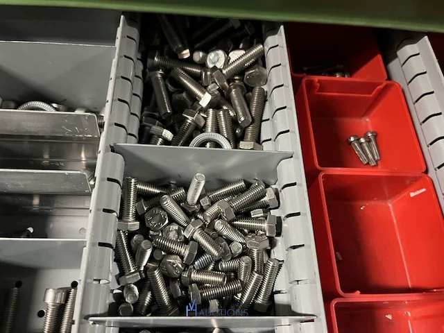 Partij zwarte inbusbouten, moeren en montagebeslag - afbeelding 4 van  212