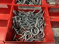 Partij zwarte inbusbouten, moeren en montagebeslag - afbeelding 98 van  212