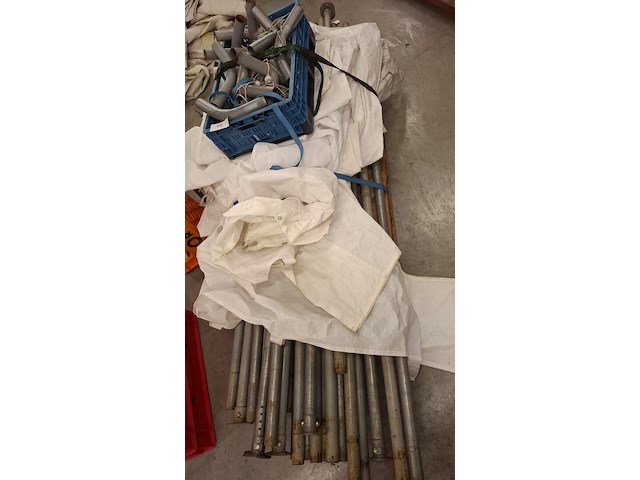 Party tent 4m x 8m - afbeelding 1 van  1