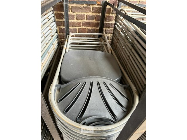 Partystoelen op kar (±200 st) - afbeelding 8 van  8