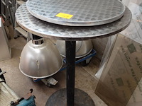 Partytafel (1 blad van diameter 70 en 1 blad van diameter 60)