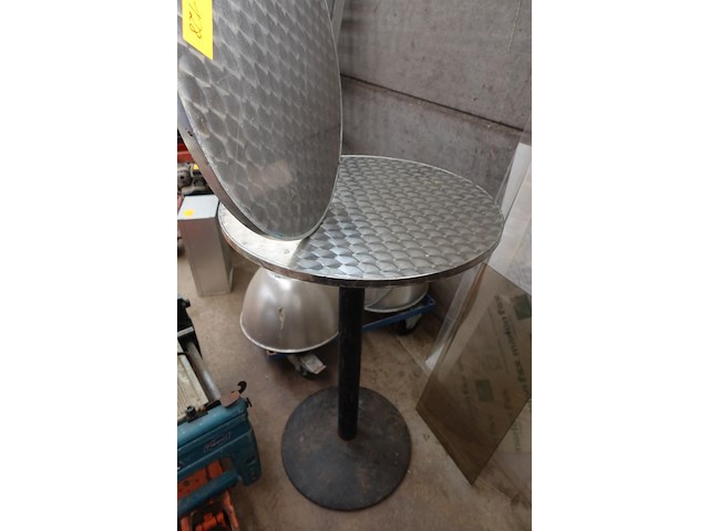 Partytafel (1 blad van diameter 70 en 1 blad van diameter 60) - afbeelding 3 van  3