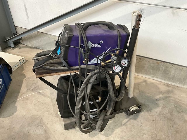 Parweld tig-lasmachine ac/dc - complete set - afbeelding 1 van  5