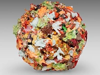 Pascal courcelles (1956), a sphere of oil paint, 2005, 18 cm. (7.08 in.) - afbeelding 3 van  6