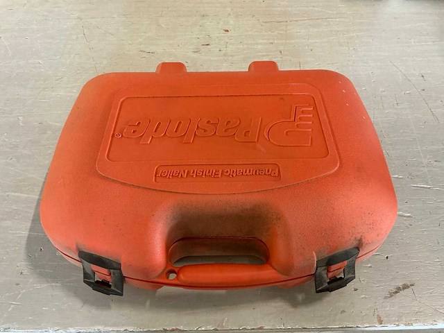 Paslode 3250/65 f16q pneumatische tacker - afbeelding 3 van  3