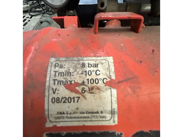 Paslode compressor - afbeelding 4 van  4