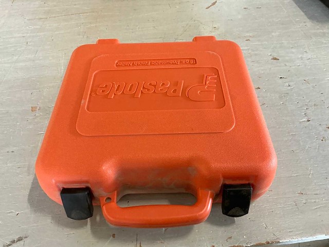 Paslode fn 1665 pneumatische tacker - afbeelding 4 van  4