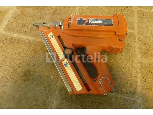 Paslode im 350/90 ct spijkermachine - afbeelding 7 van  10