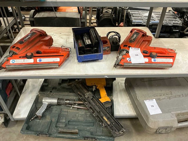 Paslode im350/90ct tacker (2x) - afbeelding 1 van  6