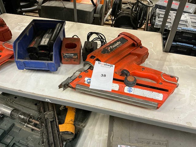 Paslode im350/90ct tacker (2x) - afbeelding 2 van  6