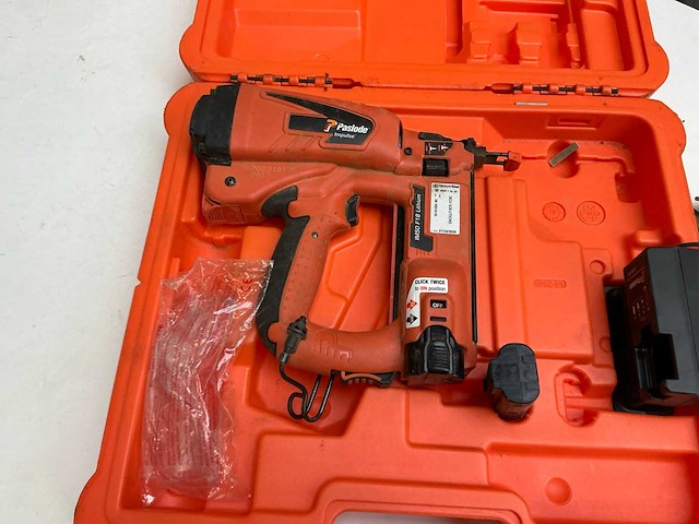 Paslode im50 f18 accu-gastacker - afbeelding 2 van  6
