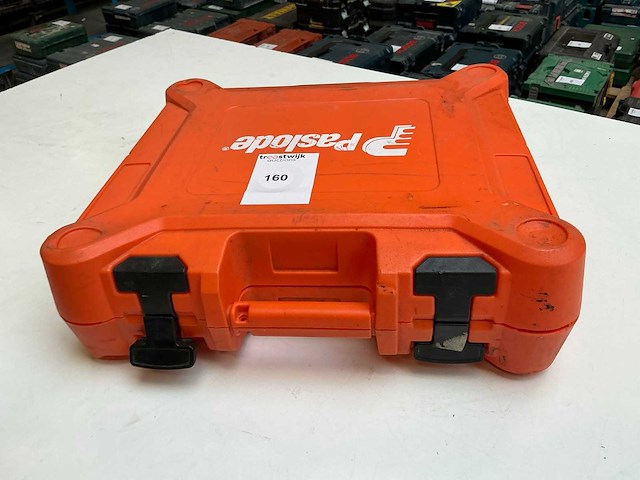 Paslode im50 f18 accu-gastacker - afbeelding 6 van  6