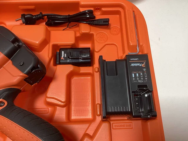 Paslode im65 f16 lithium tacker op gas in koffer - 16-63mm - afbeelding 5 van  9