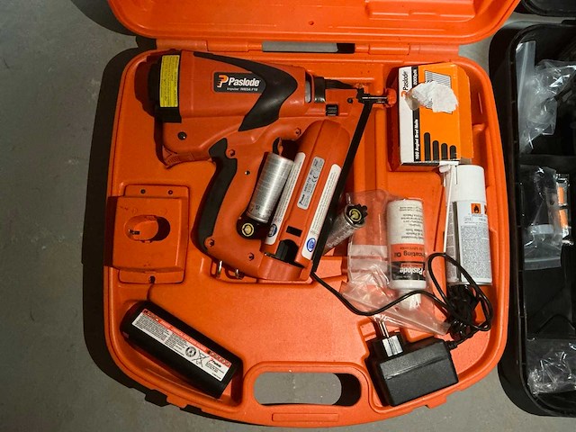 Paslode im65a f16 tacker - afbeelding 1 van  5