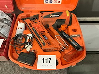 Paslode im90 accu nagelschieter - afbeelding 1 van  5