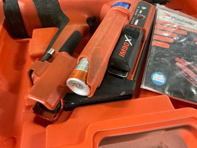 Paslode im90xi tacker - afbeelding 2 van  3