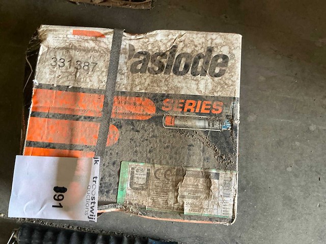 Paslode partij gasflacons - afbeelding 2 van  3