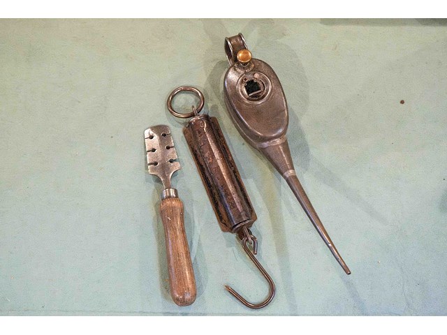 Passer, weeghaak e.a. - afbeelding 1 van  3