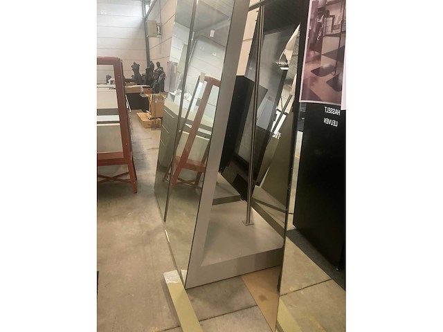 Passpiegel op staander - afbeelding 3 van  9