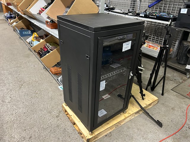 Patch kast - afbeelding 1 van  3