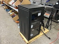 Patch kast - afbeelding 1 van  3