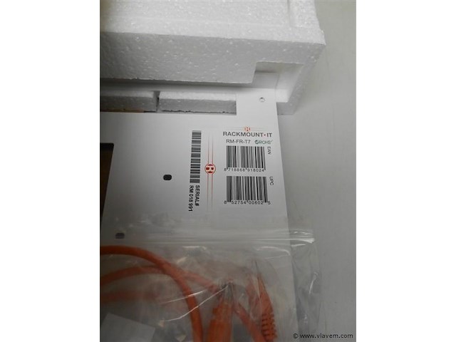 Patchpaneel 19" rackmount-it rm-fr-t7 nieuw - afbeelding 2 van  2