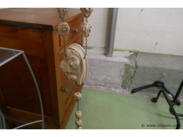 Paternoster in steen - afbeelding 3 van  3