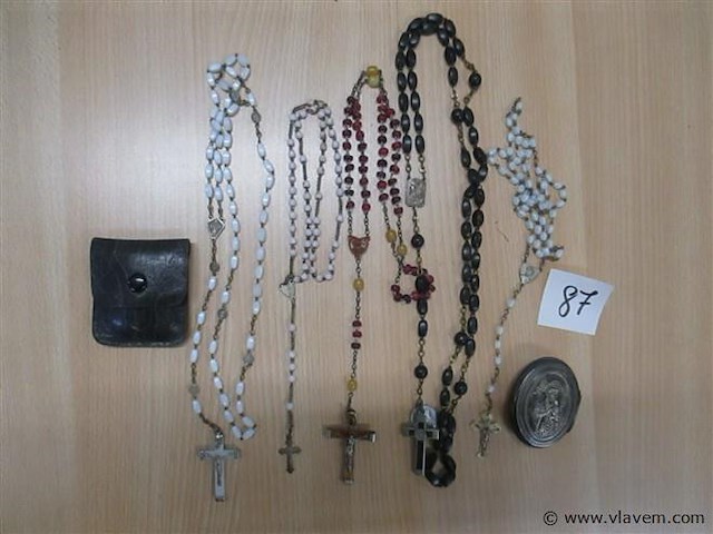 Paternosters - afbeelding 1 van  3