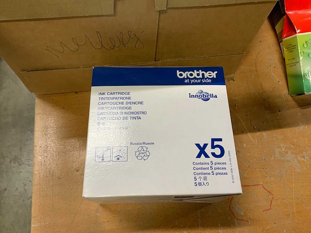 Patronen - afbeelding 2 van  2