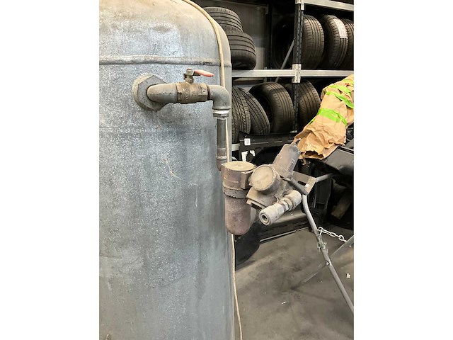 Pauchard 2002 perslucht tank - afbeelding 8 van  9