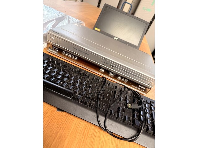 Pc acer,videospeler en schermkader - afbeelding 2 van  3