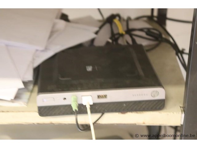 Pc configuratie vv tft-sherm, klavier, muis en é ticketprinters - afbeelding 2 van  3