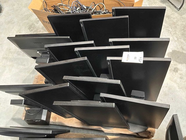 Pc monitor (15x) - afbeelding 1 van  5