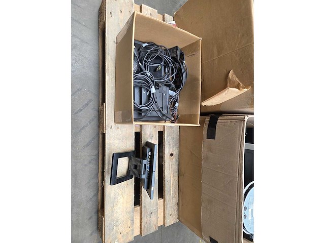 Pc monitor (15x) - afbeelding 6 van  6